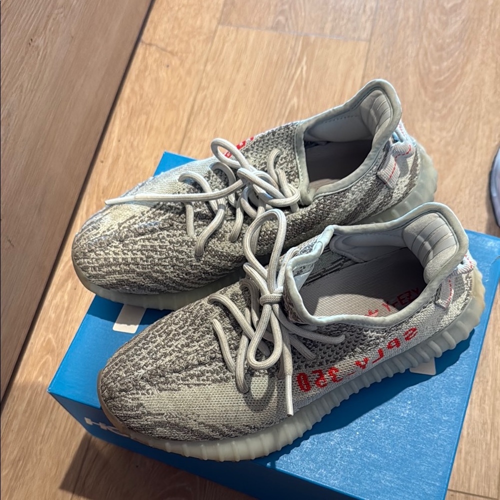 Yeezy boost mint color in men sz6.5